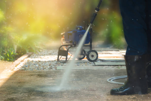 Best Driveway Pressure Washing  in Maricopa, CA